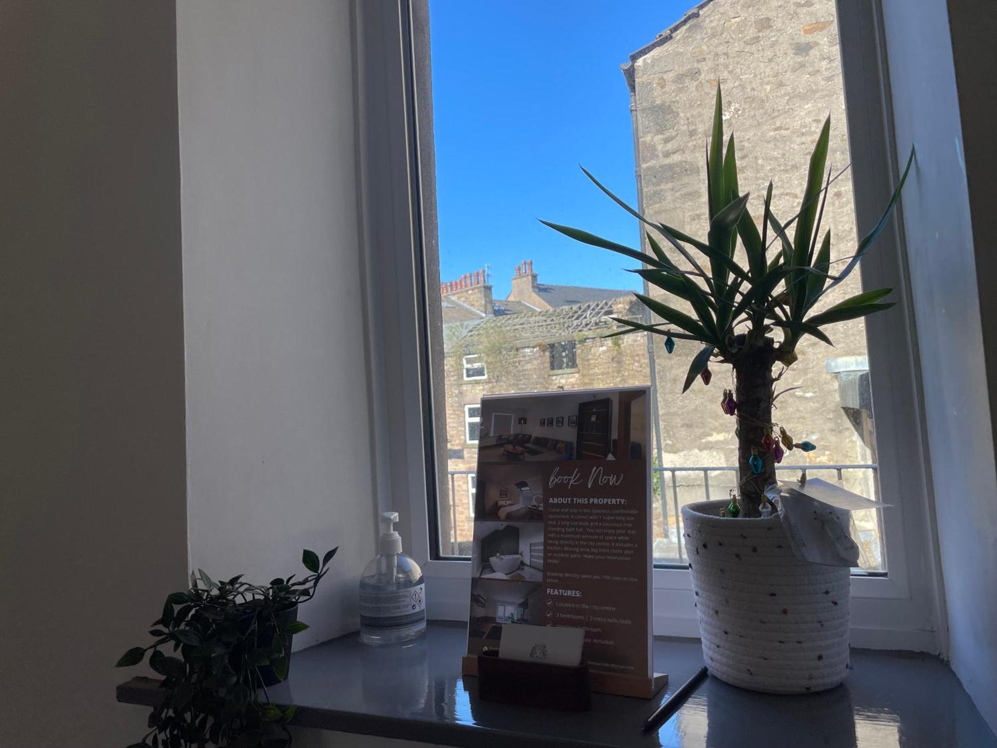 Spacious City Centre Property ランカスター エクステリア 写真